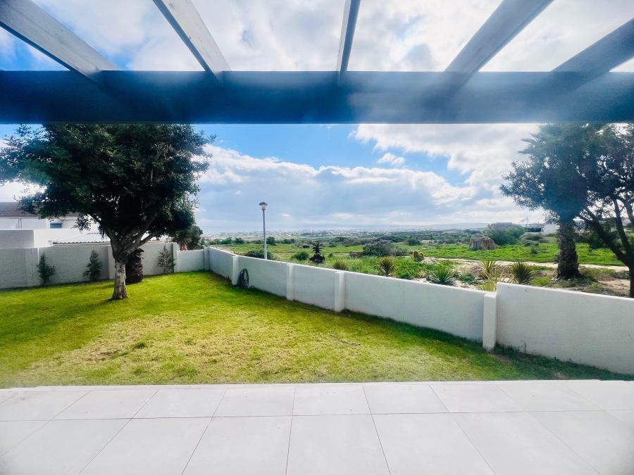 5 Bedroom Property for Sale in Myburgh Park Western Cape